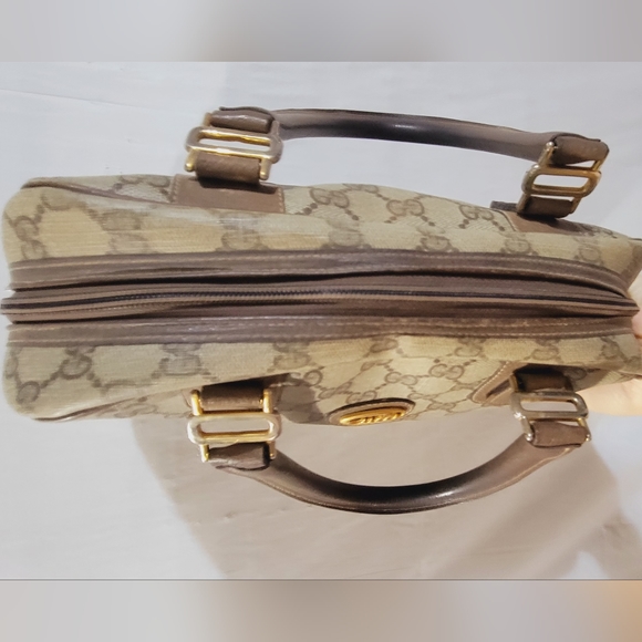SOLD // Authentic Vintage Gucci Satchel Purse - Picture 10 of 15